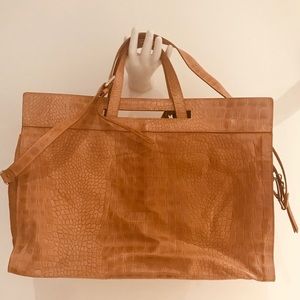 NWT Stunning Large Italian Leather Tote 💼 Bag!